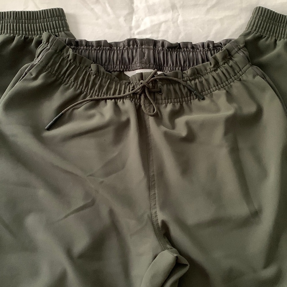 ATHLETA METROPOLIS JOGGER.
